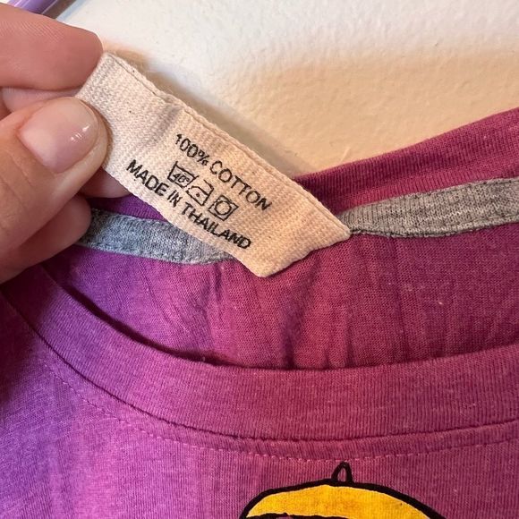 Graphic Tee S/M - Picture 4 of 4